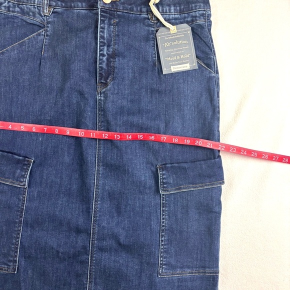 NWT Democracy 90’s Dark Denim Powermesh Cargo Stretch Support Midi Skirt (16) - Picture 13 of 14